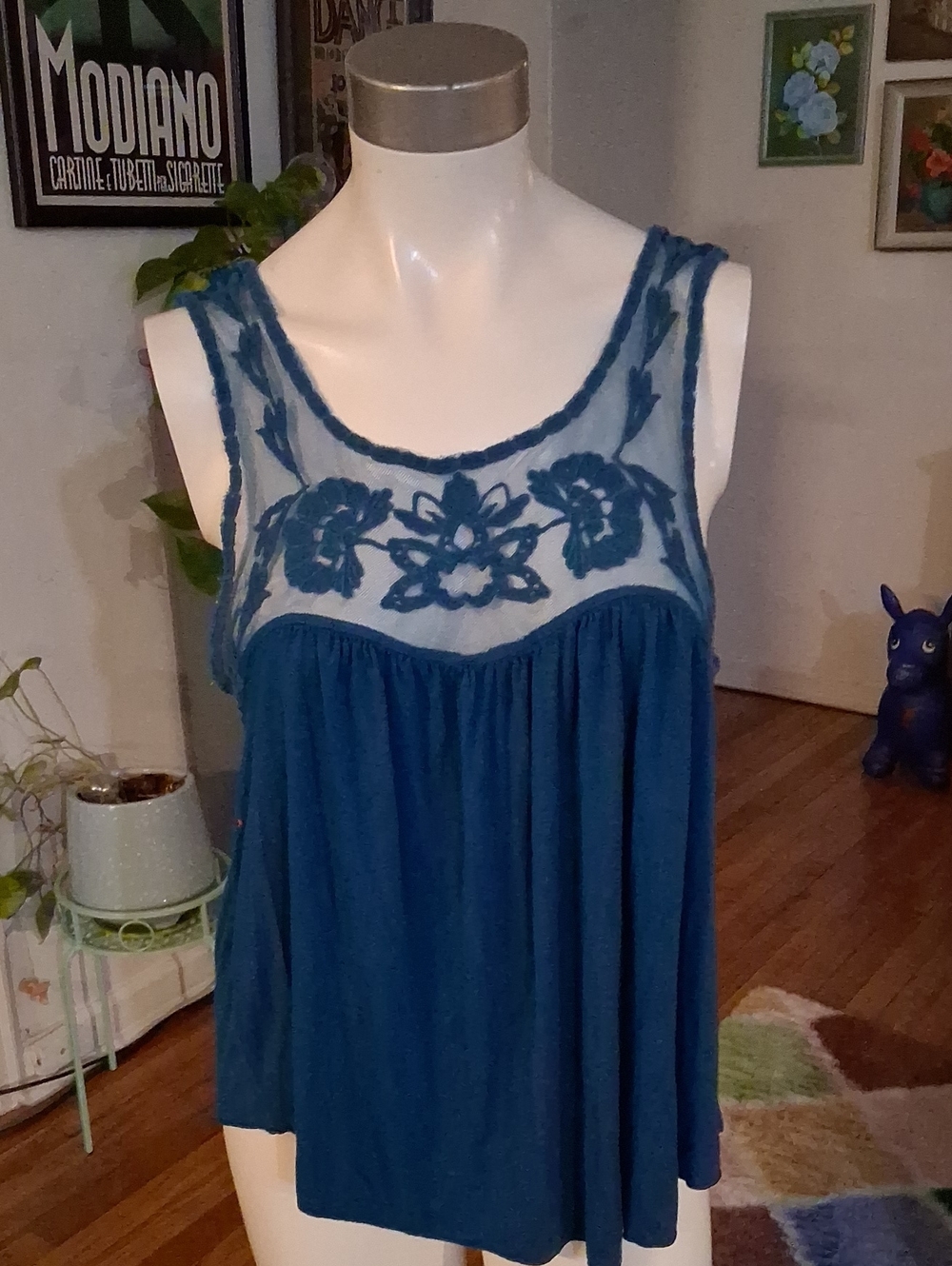 Persaya Teal Blue Floral-Embroidered Sleeveless Camisole